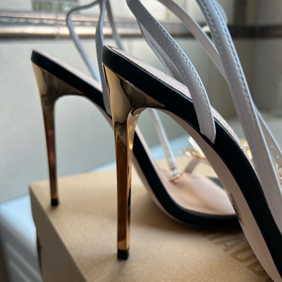 Steve Madden Sheila Black and Gold Floral Heels - Picture 4 of 6